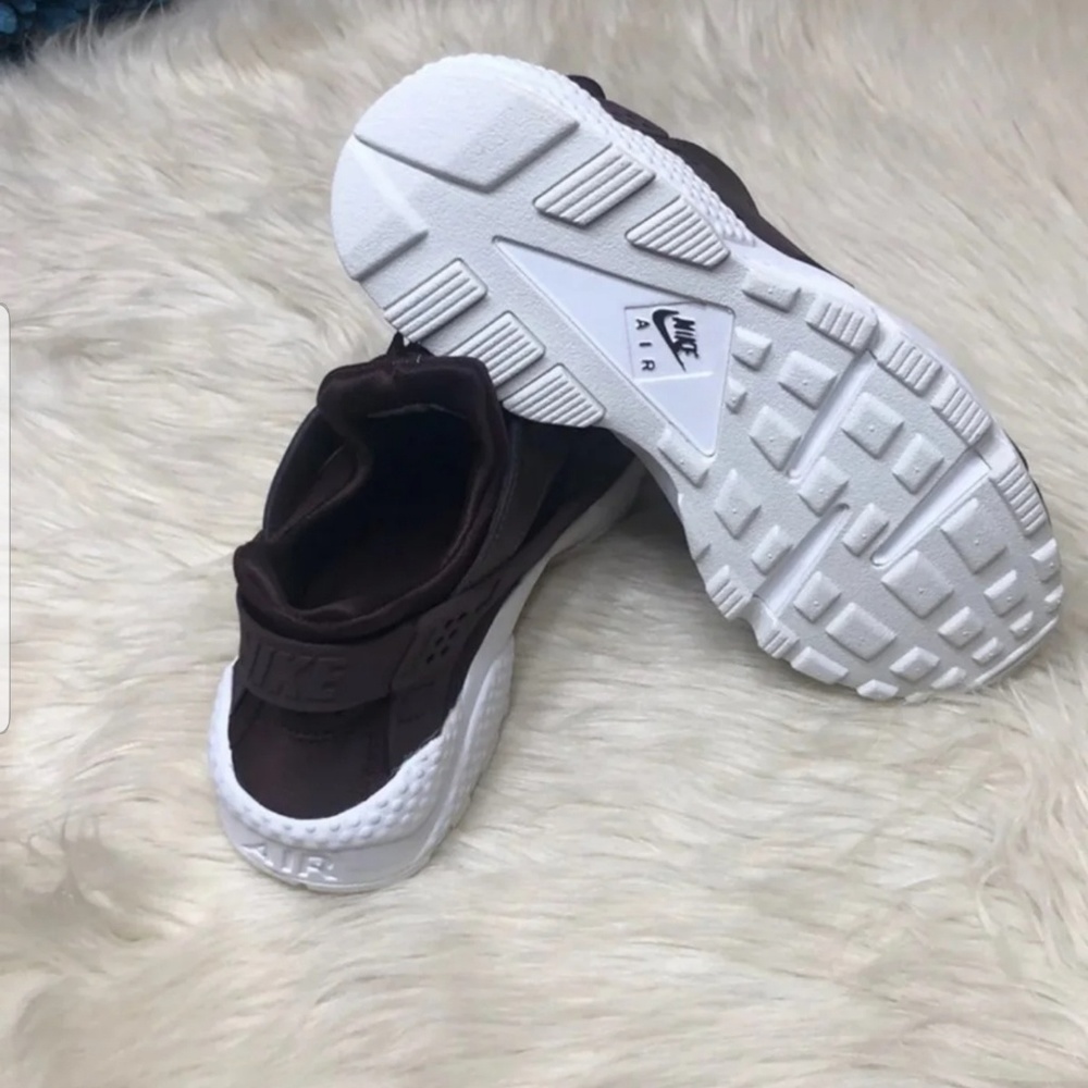 WOMEN NIKE AIR HUARACHE 7.5 BNEW - Picture 7 of 7